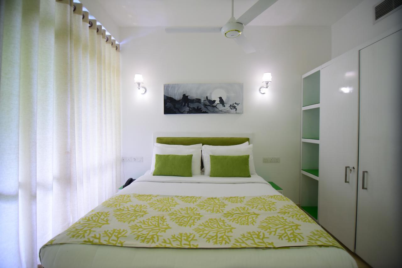 Thilhara Days Inn Colombo Buitenkant foto
