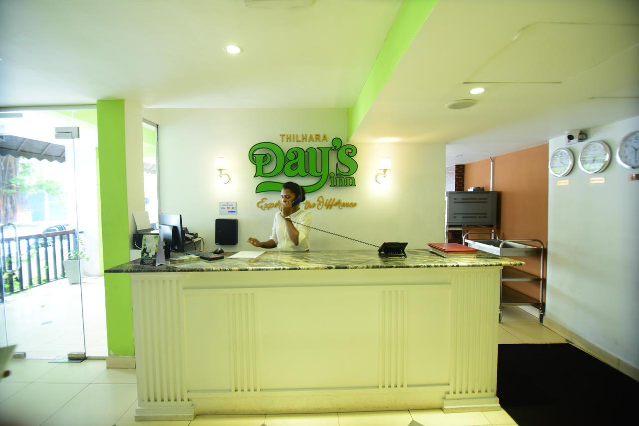 Thilhara Days Inn Colombo Buitenkant foto