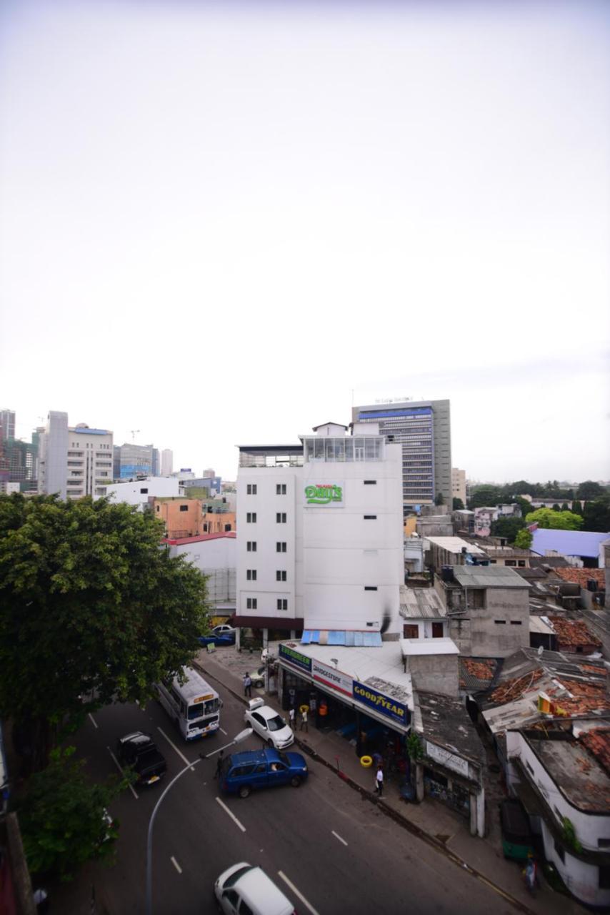 Thilhara Days Inn Colombo Buitenkant foto